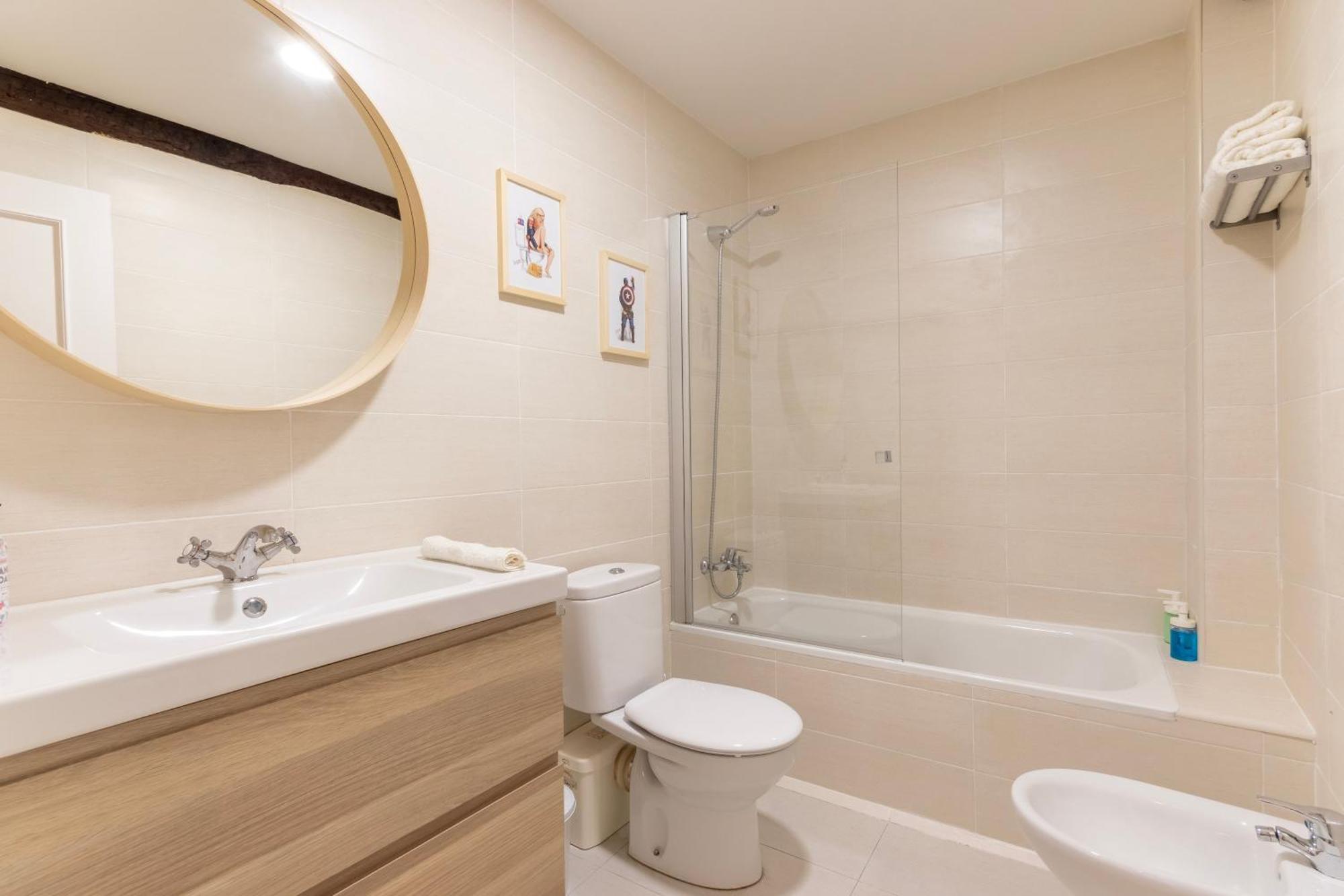 Precioso Apartamento Con Entrada Autonoma En El Casco Viejo Bilbao Esterno foto